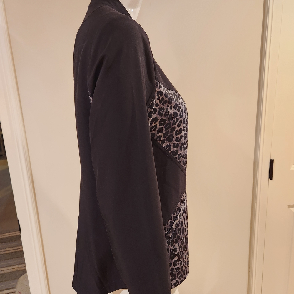 Chico's Chic Black and White Patterned Bomber Jac… - image 3